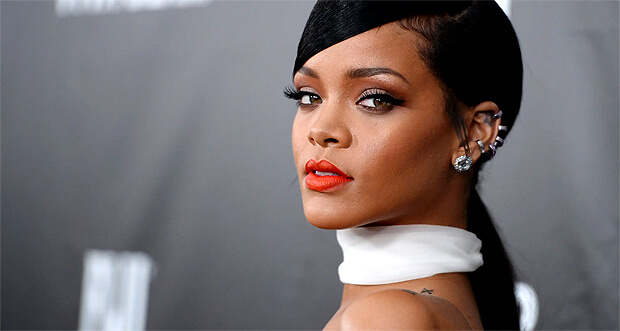     : Rihanna - OnAir.ru