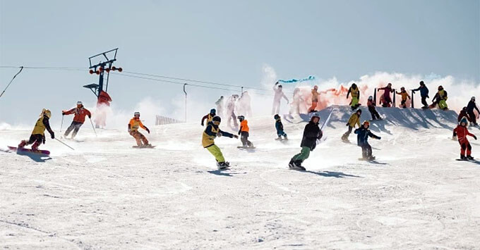 Радио ENERGY устроило горнолыжникам и сноубордистам Тюмени крутое завершение сезона