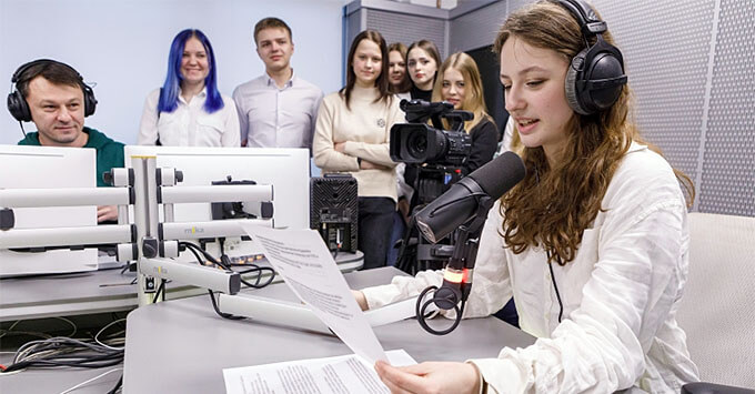 ГПМ Радио продолжает экскурсии для учащихся медиаклассов - Новости радио OnAir.ru