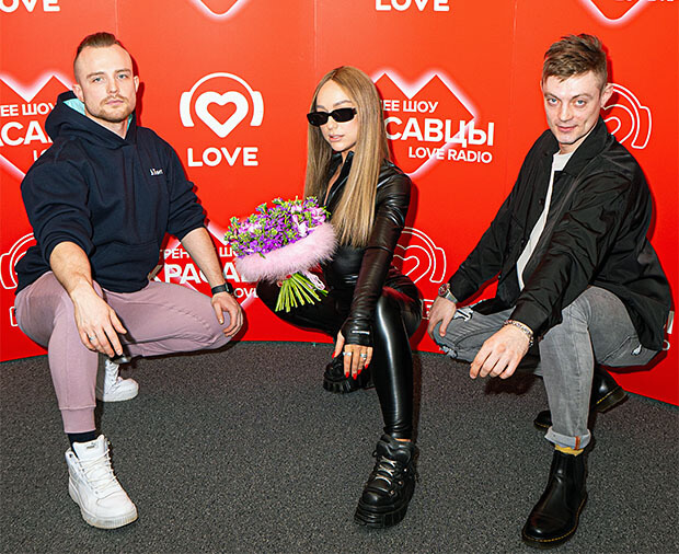      Love Radio - OnAir.ru