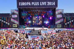 OnAir.ru - 26 июля в седьмой раз состоялся самый масштабный опен-эйр лета — Europa Plus LIVE 2014