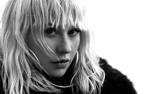     : Christina Aguilera - OnAir.ru