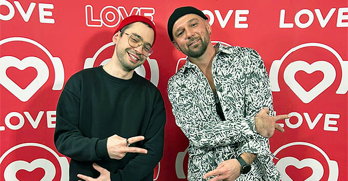     Love Radio:   -   OnAir.ru