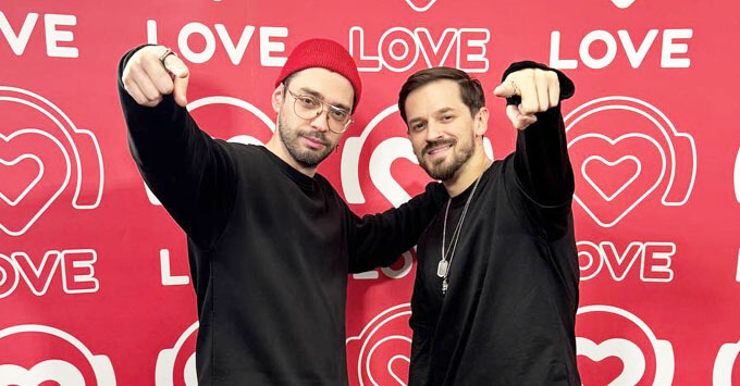     Love Radio:   -   OnAir.ru