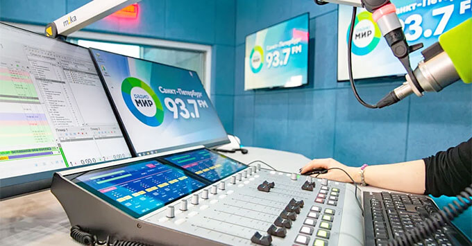  л   -   93,7 FM -   OnAir.ru