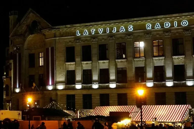 Частота 107,7 МГц в Риге выставлена на конкурс после закрытия LR4