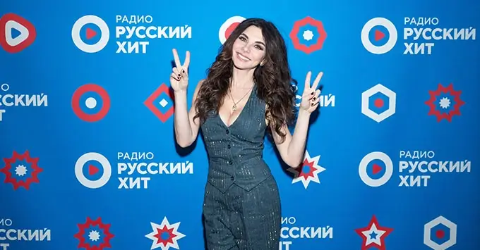 Анна Плетнева в утреннем шоу «Интерактивность» на «Радио Русский Хит»