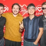 «Юмор FM» разыгрывает билеты на семинар Сатьи в Петербурге