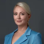 Ведущий Like FM Виталик Мишура прошелся по красной дорожке