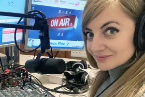 «Я снова и снова выбираю радио»: Елена Климанова о нюансах работы в эфире