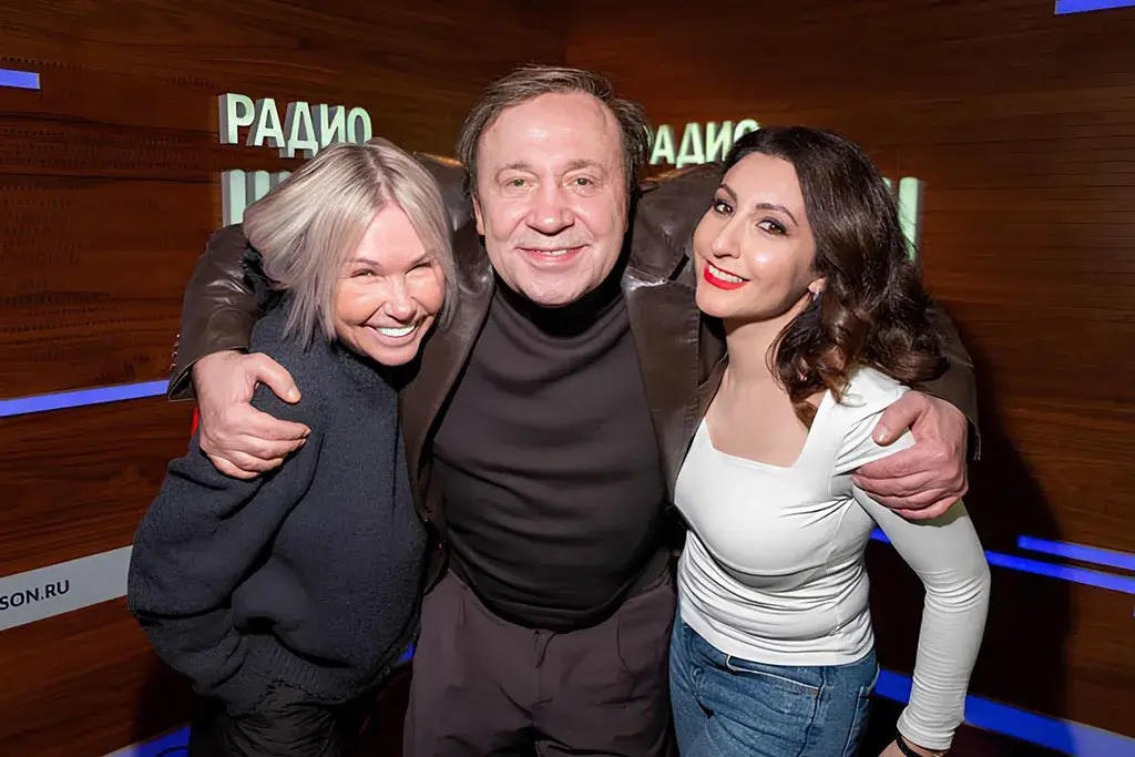 Евгений Кемеровский выступил в «Живой струне» на «Радио Шансон»