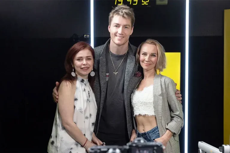 «Юмор FM» переехал в Технопарк НТВ и отметил запуск новой студии эфиром со звёздами