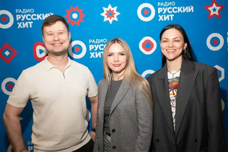 Юлия Михальчик представила на «Радио Русский Хит» новую песню о любви