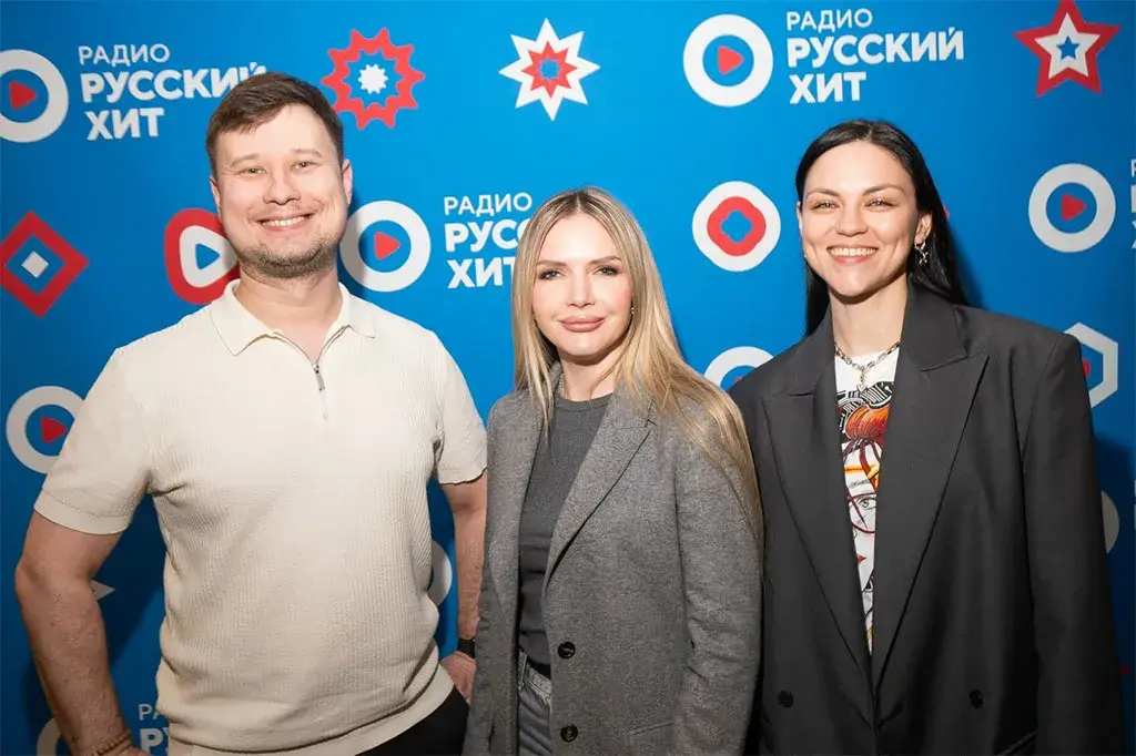 Юлия Михальчик представила на «Радио Русский Хит» новую песню о любви