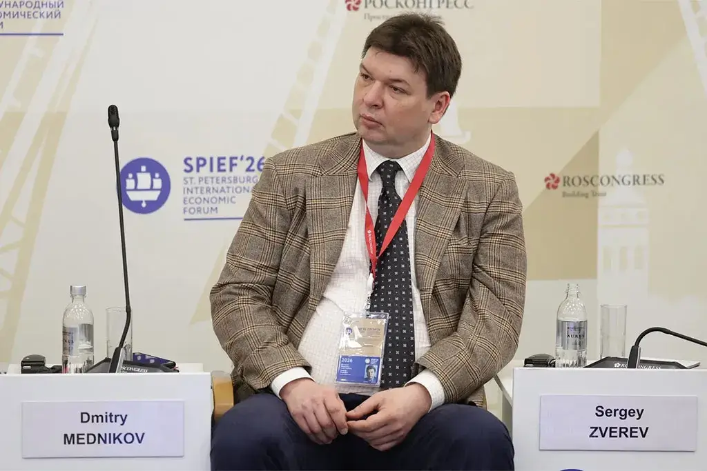 «Русская Медиагруппа» представила на ПМЭФ концепцию ИИ-фабрики контента