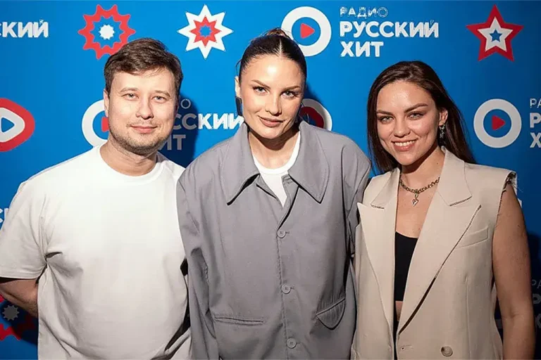 Ева Власова представила новую песню в эфире «Радио Русский Хит»