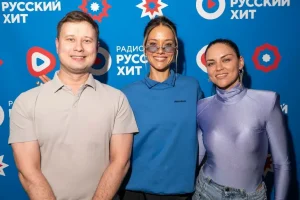 Юля Паршута представила «Останься еще» в эфире «Радио Русский Хит»