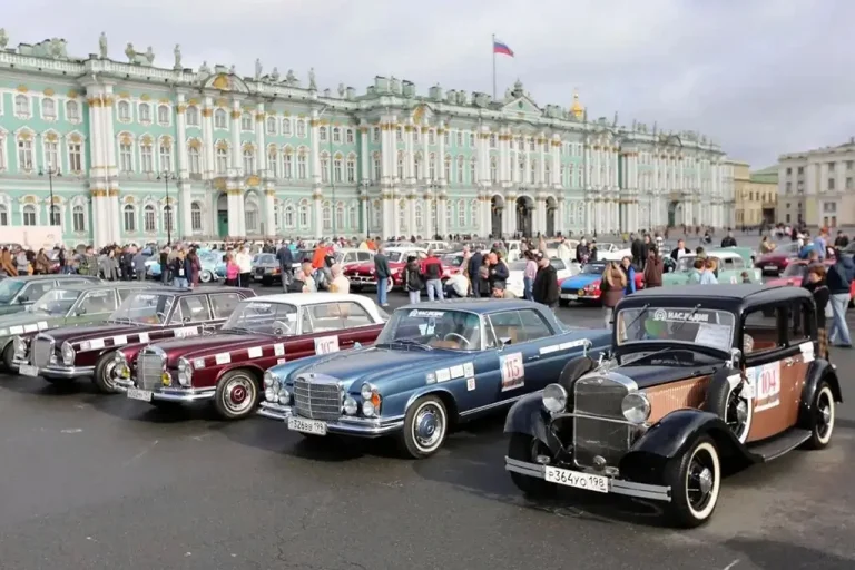 «Авторадио – Санкт-Петербург» поддержало финал сезона ретроралли