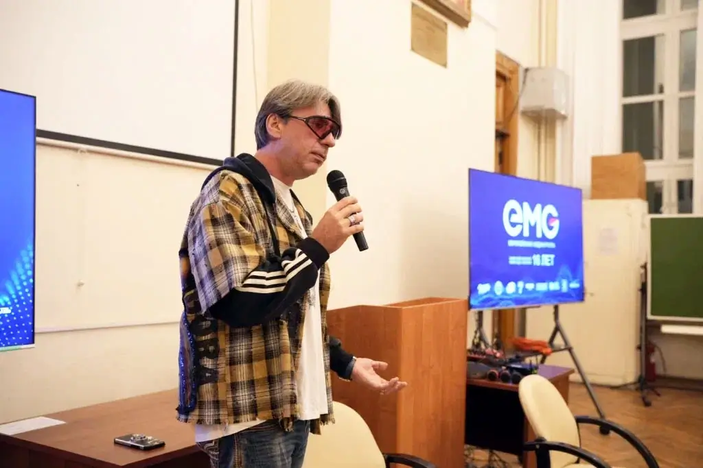 Роман Емельянов открыл вторую творческую мастерскую ЕМГ в МГУ